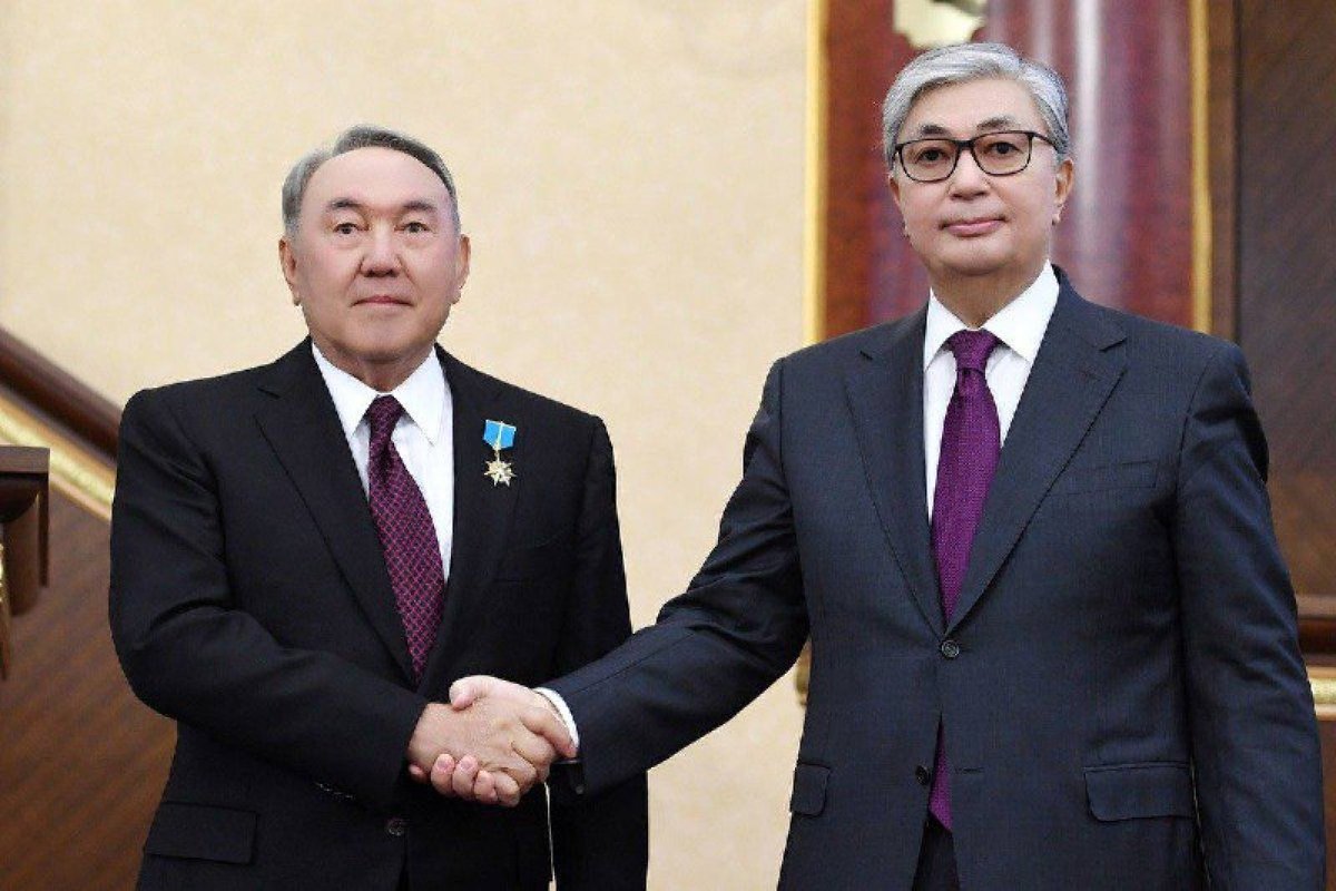 Назарбаев Nur Otan тізгінін Тоқаевқа тапсырды