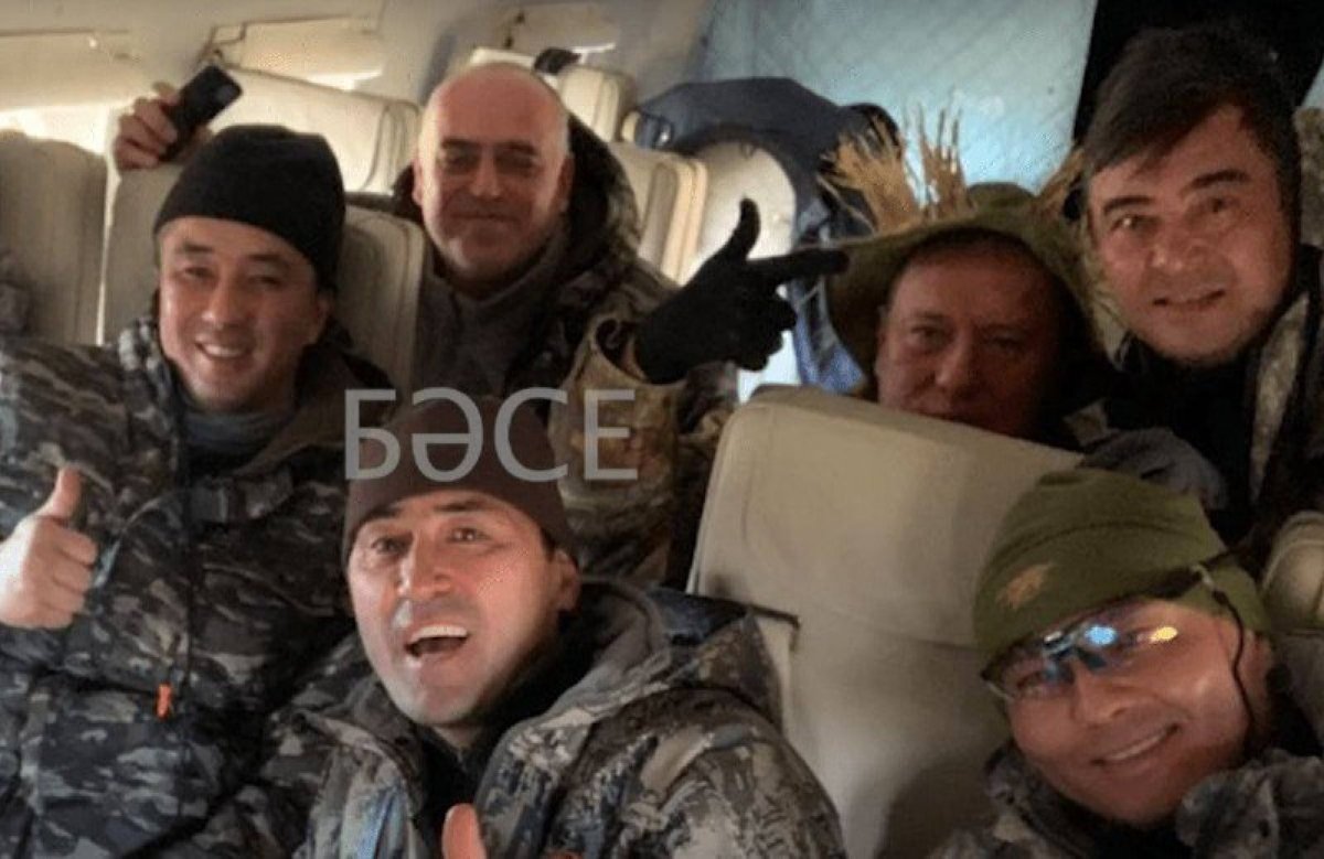 Министр олигархтардың ТЖ тікұшағымен қалай аңға шыққанын айтты