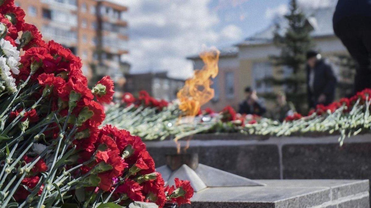 Бейбітшіліктің қадірін түсініп, оны сақтай білейік: Тоқаев Жеңіс күнімен құттықтады