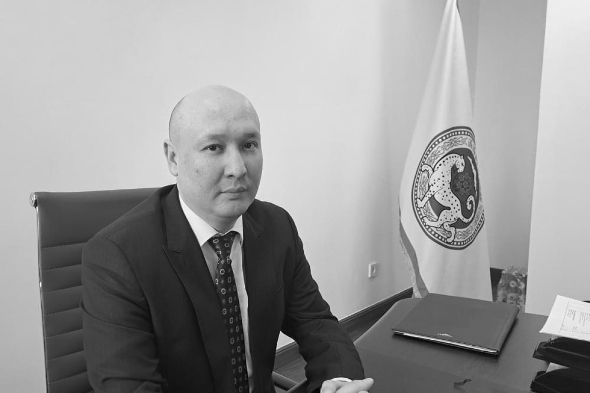 Ерболат Досаев Ерден Хайруллиннің отбасына көңіл айтты