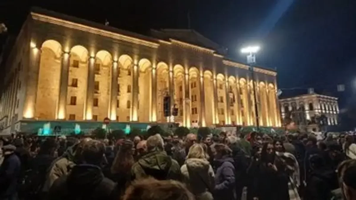 Грузияда мыңдаған адам сайлау нәтижесіне қарсы митингке шықты