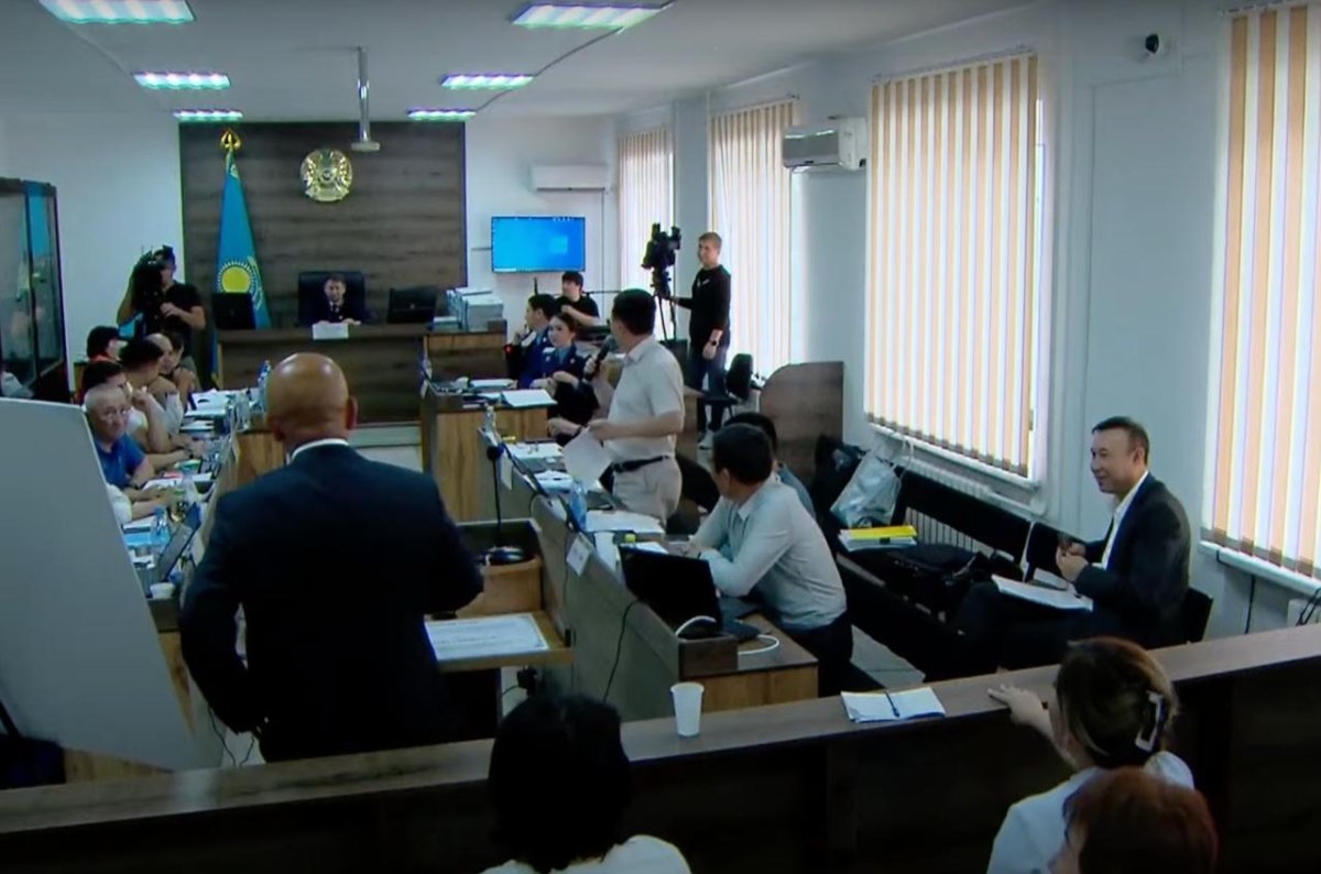 Талдықорғанда 4 балдық жер сілкінді: тербеліс Шерзат сотында эфирге түсіп қалды