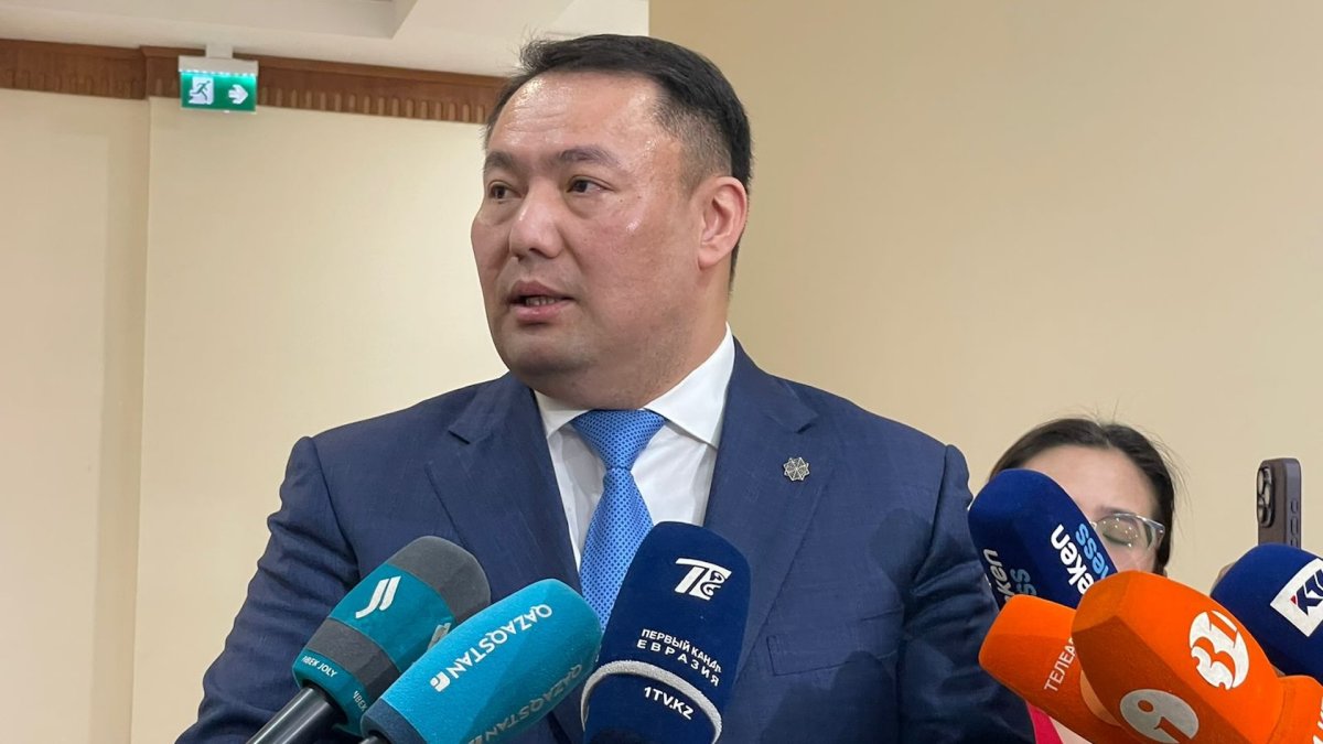 ҚМА төрағасының орынбасары Қазақстаннан 30 жылда қанша ақша ұрланғанын айта алмады