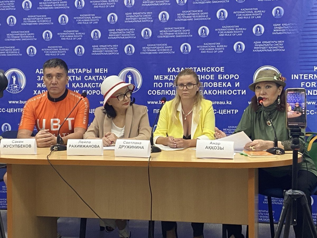 Алматыда бір топ белсенді су жаңа әкім Дархан Сатыбалдыға талап қойды
