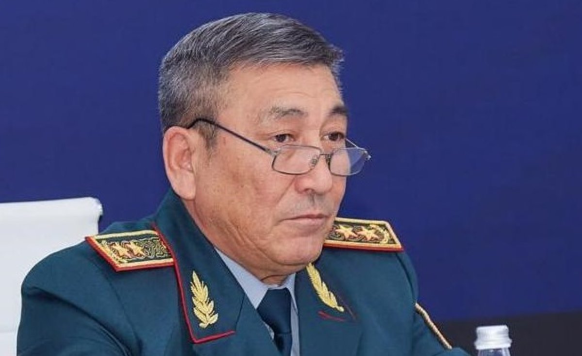 «Түсінбедім»: тағы бір шенеунік қазақша сұрақты ұқпай дағдарды