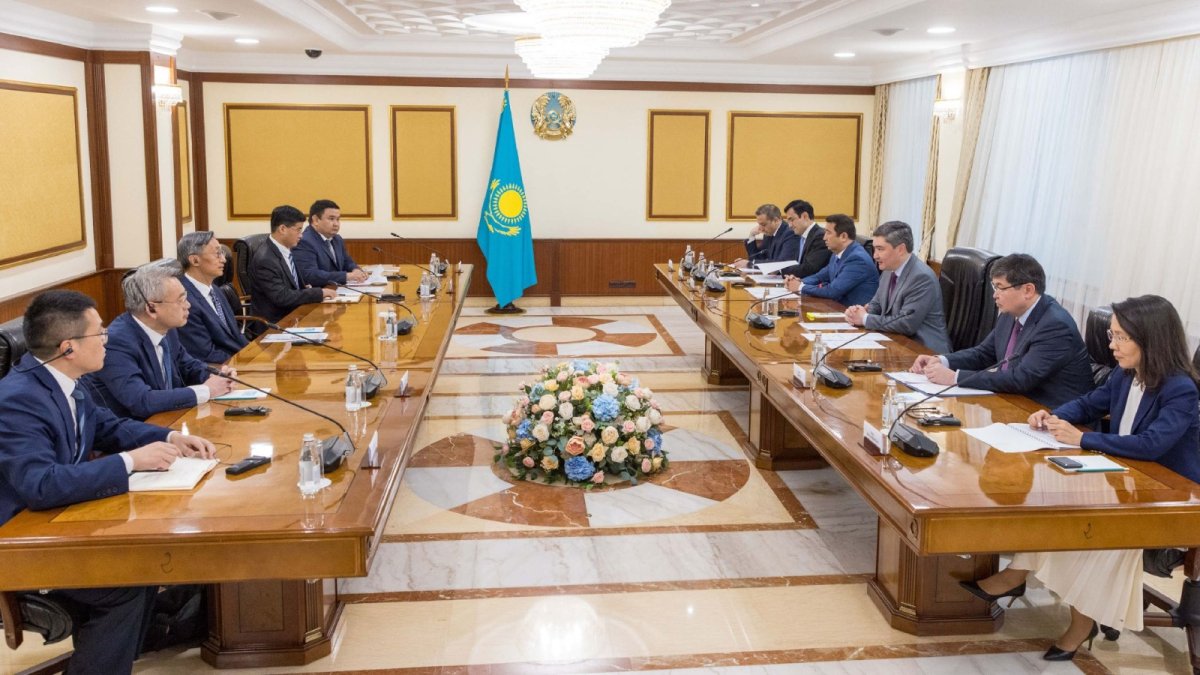 Қазақстан үкіметі Қытайдан бір миллиард юань қарыз алмақ