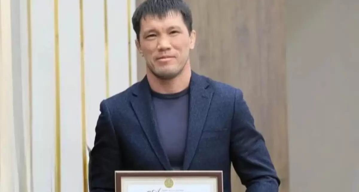 Алты баласы қалды: ер адам құдыққа құлаған қызды құтқарамын деп өзі де мерт болды