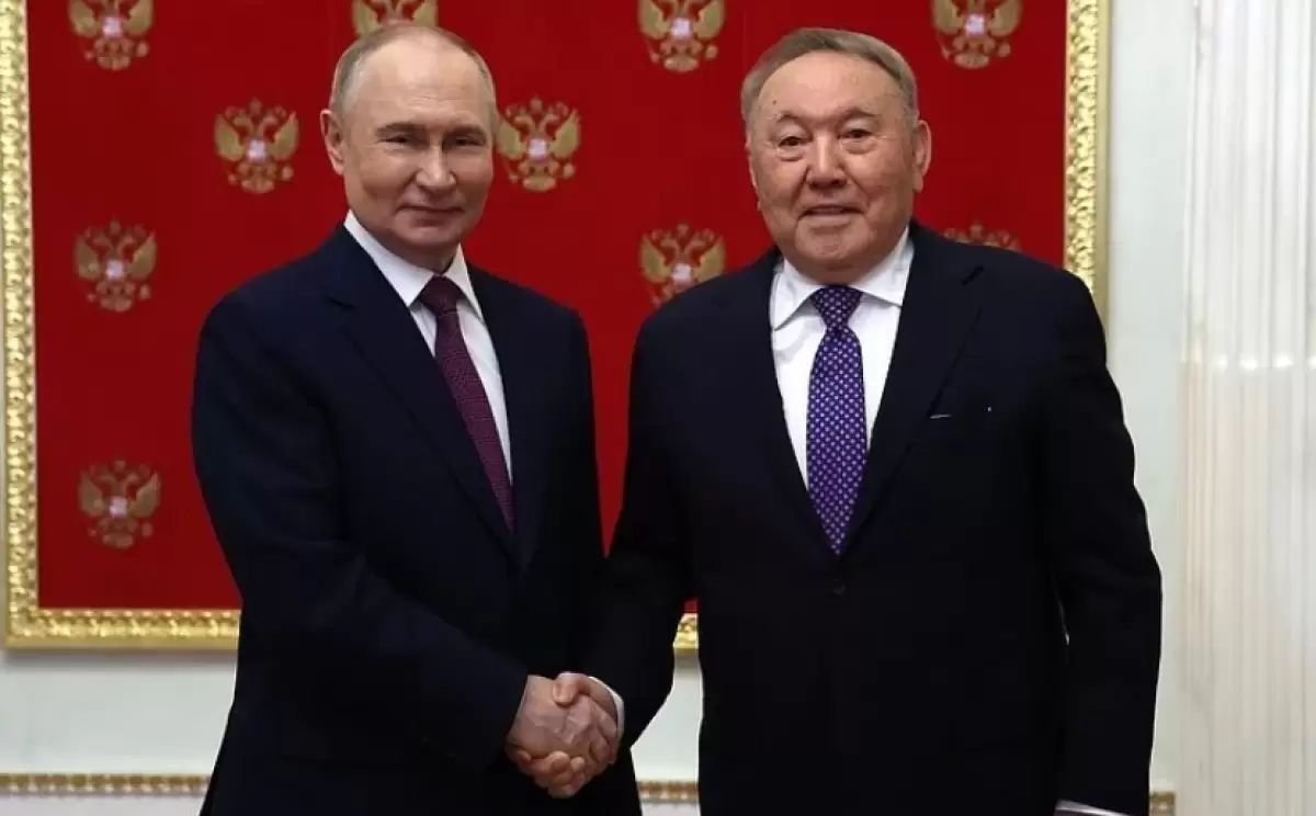 “Мән берудің қажеті жоқ”: Әшімбаев Назарбаев пен Путиннің кездесуінен еш оғаштық көрмейді