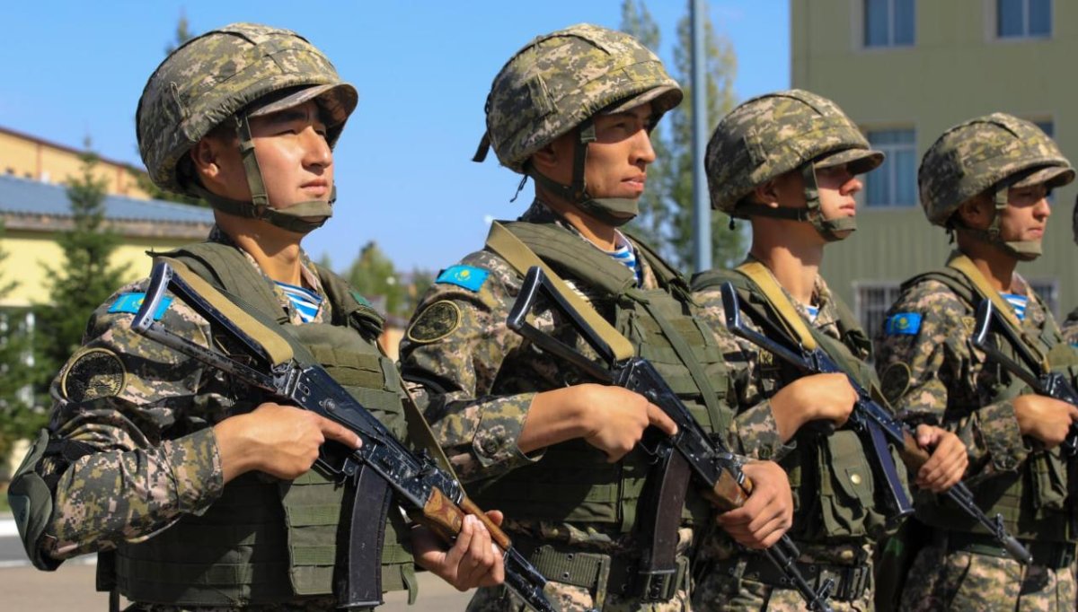 Сарбаздарға несие алуға тыйым салынуы мүмкін