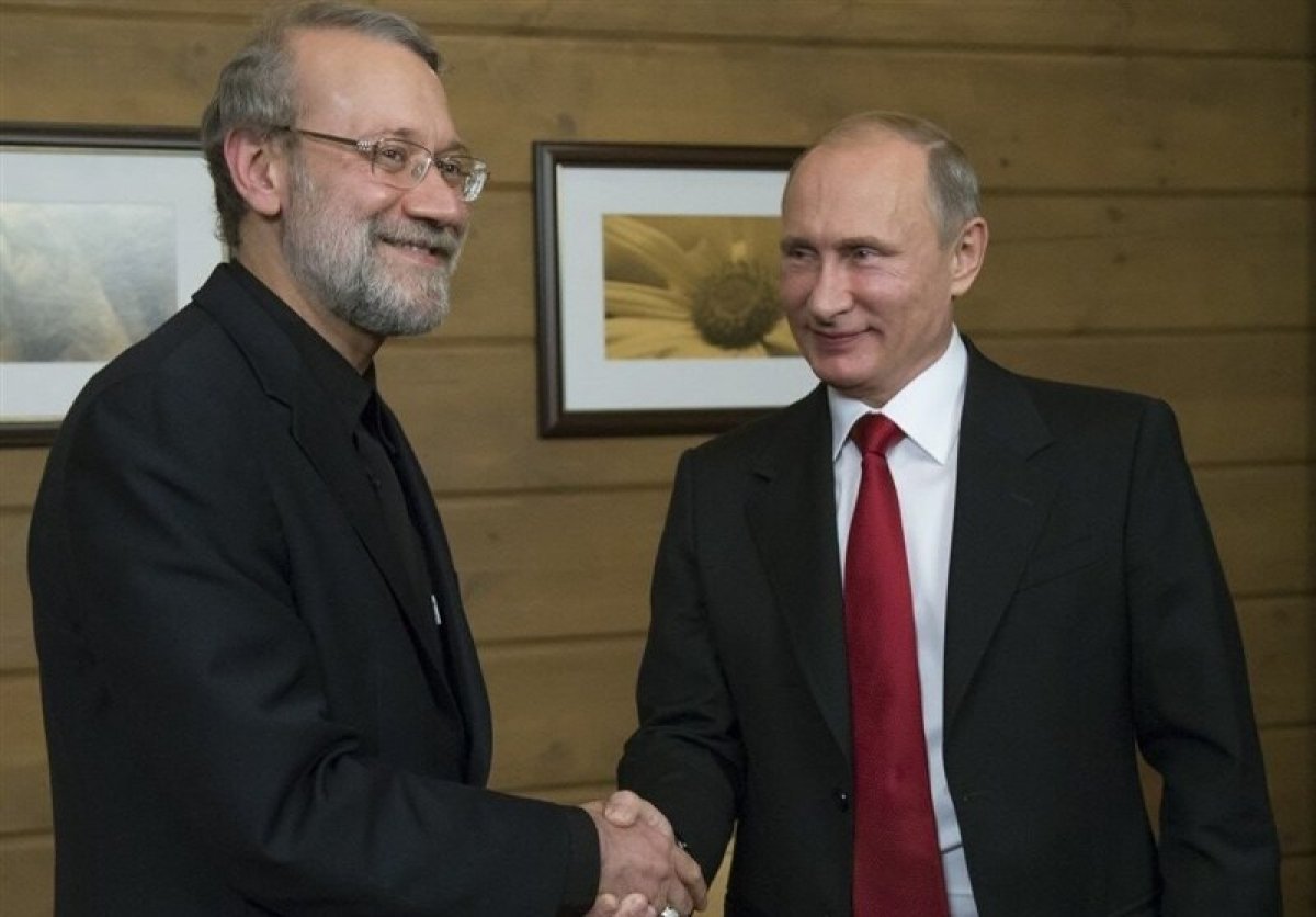 Путин аятолла Хаменейдің кеңесшісімен кездесті