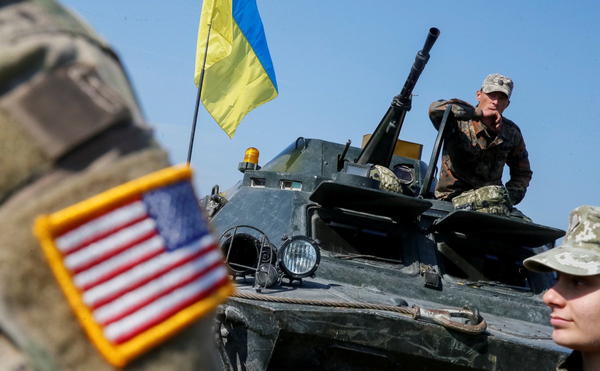 АҚШ Сенаты Украинаға әскери көмек беру туралы құжатты мақұлдады