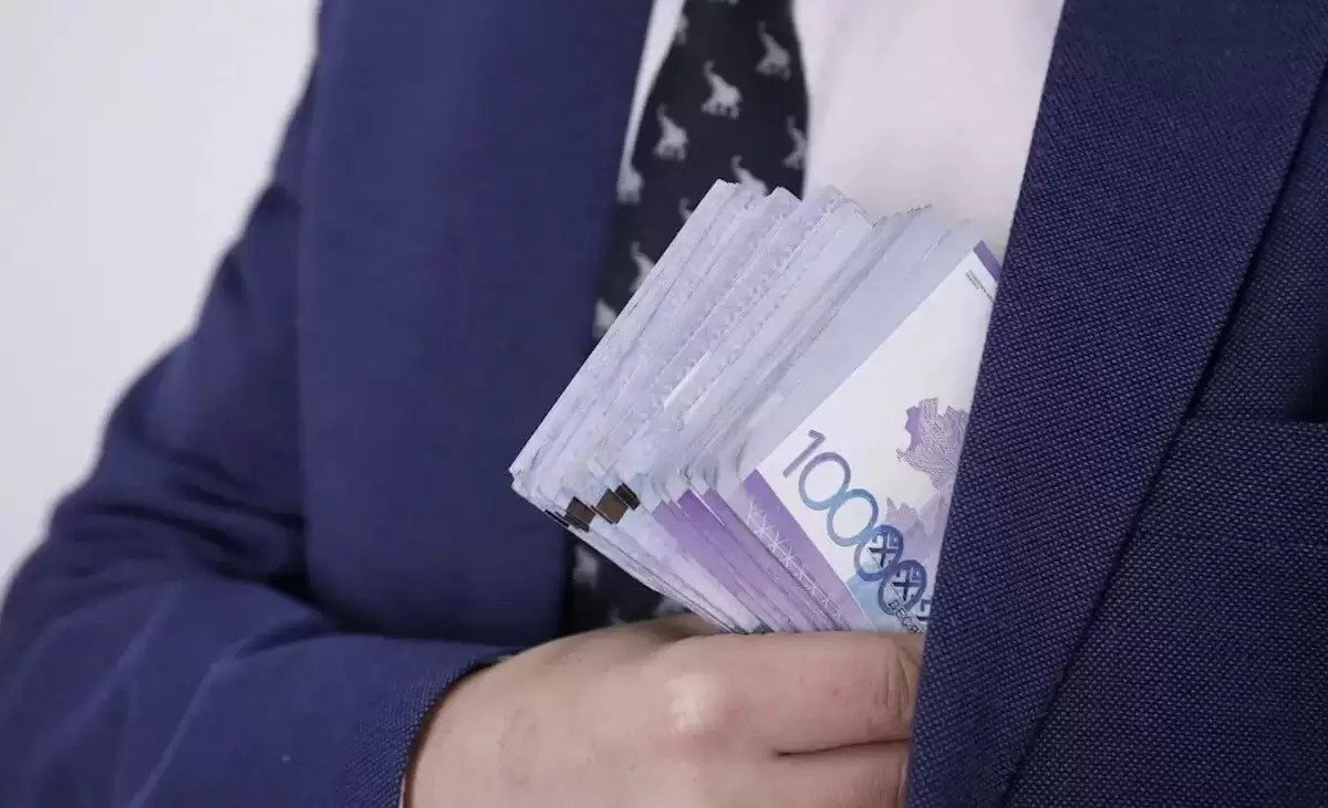 Сыбайлас жемқорлық істері: Қазақстанда 619 млн теңгенің мүлкіне тыйым салынды