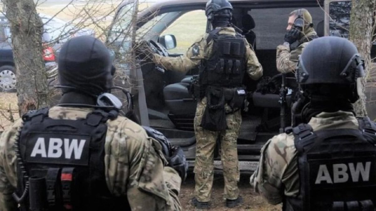 Қорғаныс министрлігі Польшада "тыңшылық" күдігімен Қазақстан дипломатының ұсталғанын растады