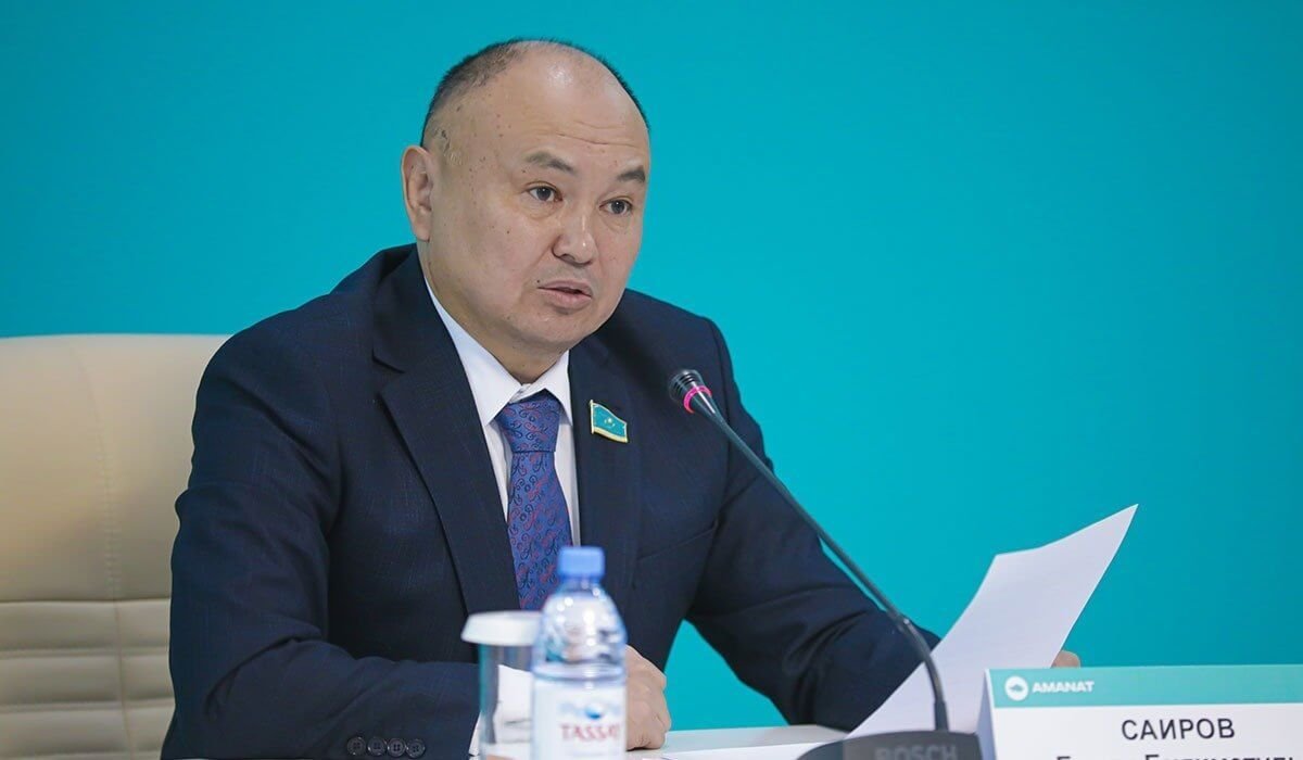 Депутат Ерлан Саиров Пәкістанға босып барған қазақтарға араша сұрады