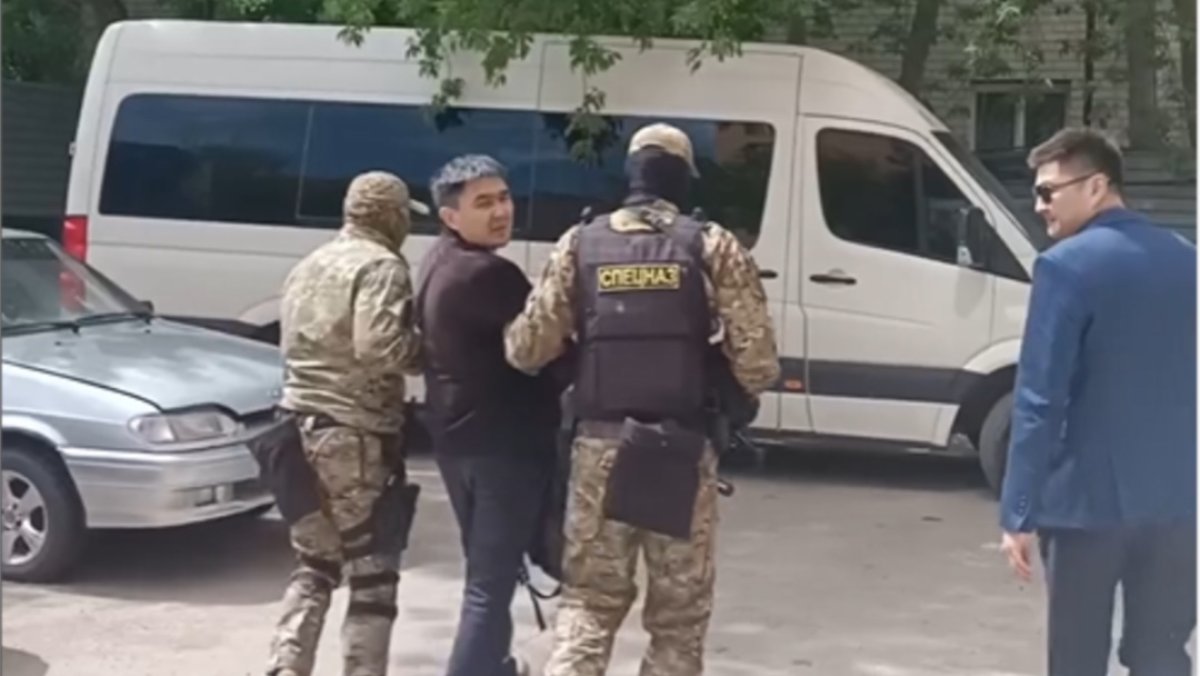 Сот белсенді Айдар Сыздықовтың жаза мерзімін қысқарту туралы өтінішін қанағаттандырды