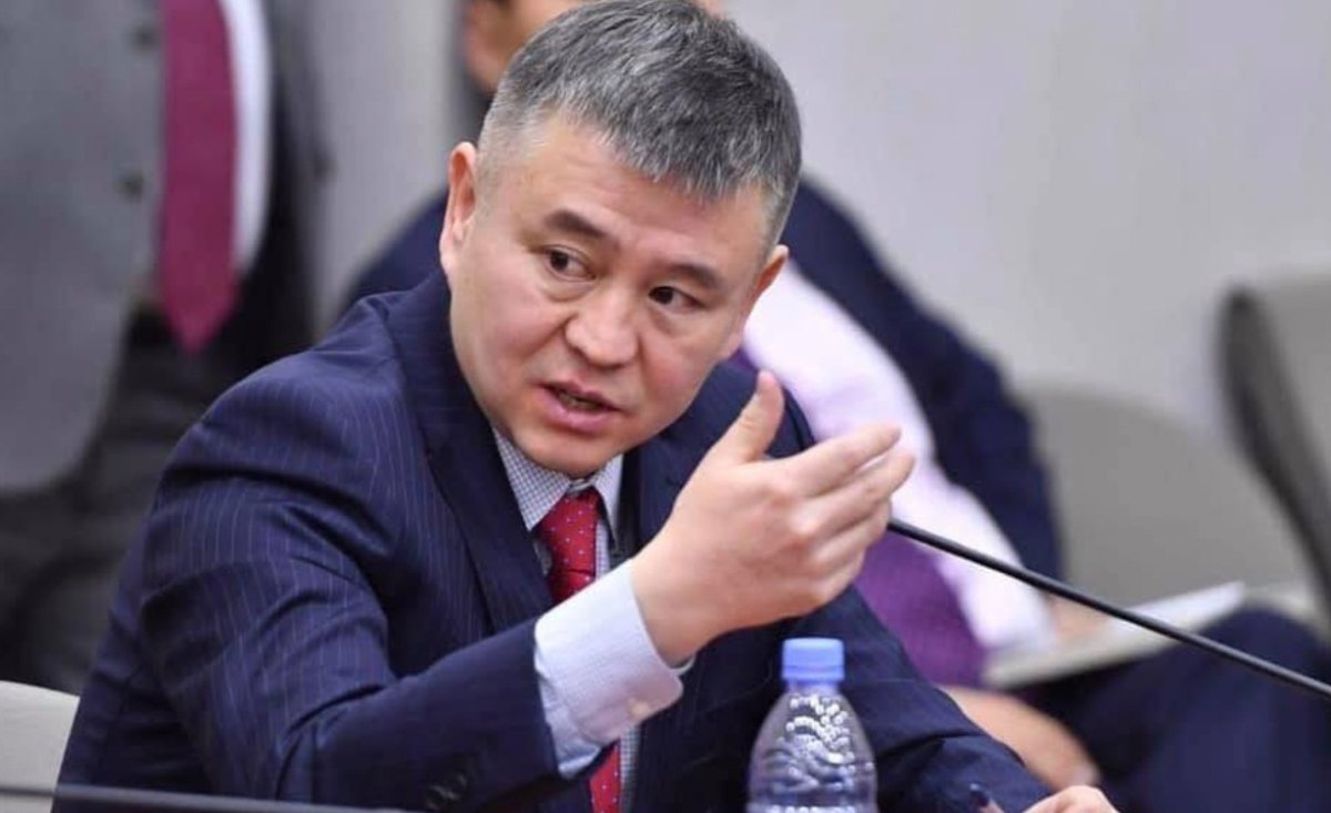Мұхтар Тайжан Трамп пен Путиннің Аляскадағы кездесуін неге "нәтижесіз" деп есептейді