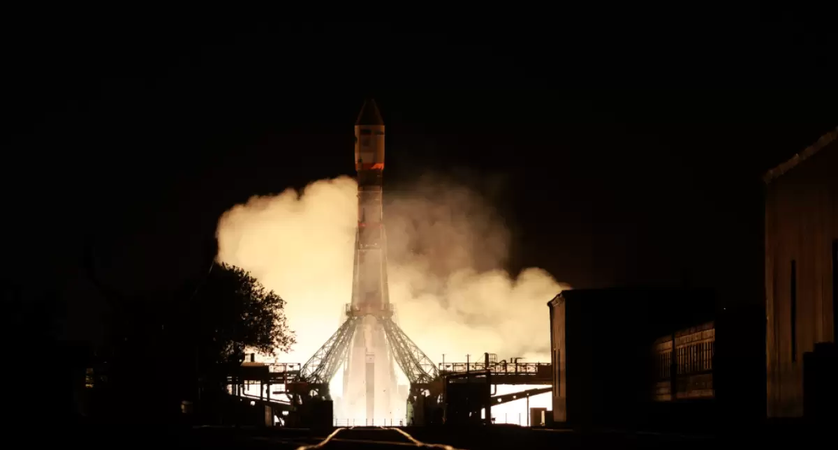 Ресей Байқоңырдан шыбын, тышқан мен дақылдарды ұшырды