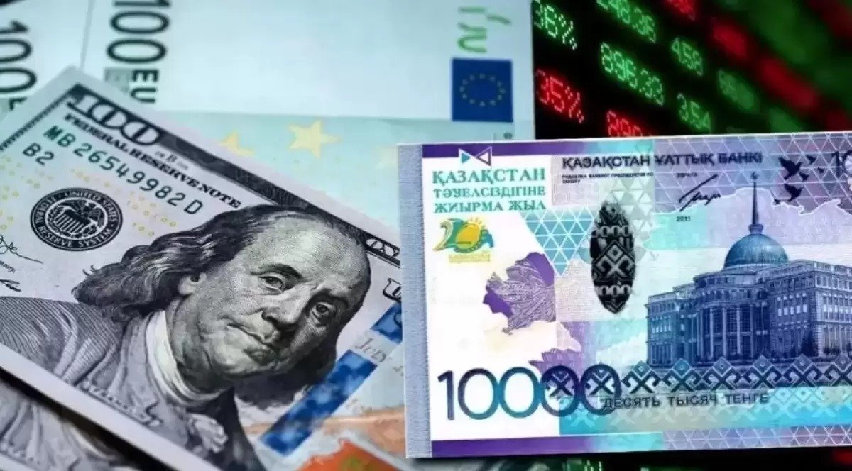 Қазақстандағы айырбастау пунктілерінде доллар қаншадан сатылып жатыр