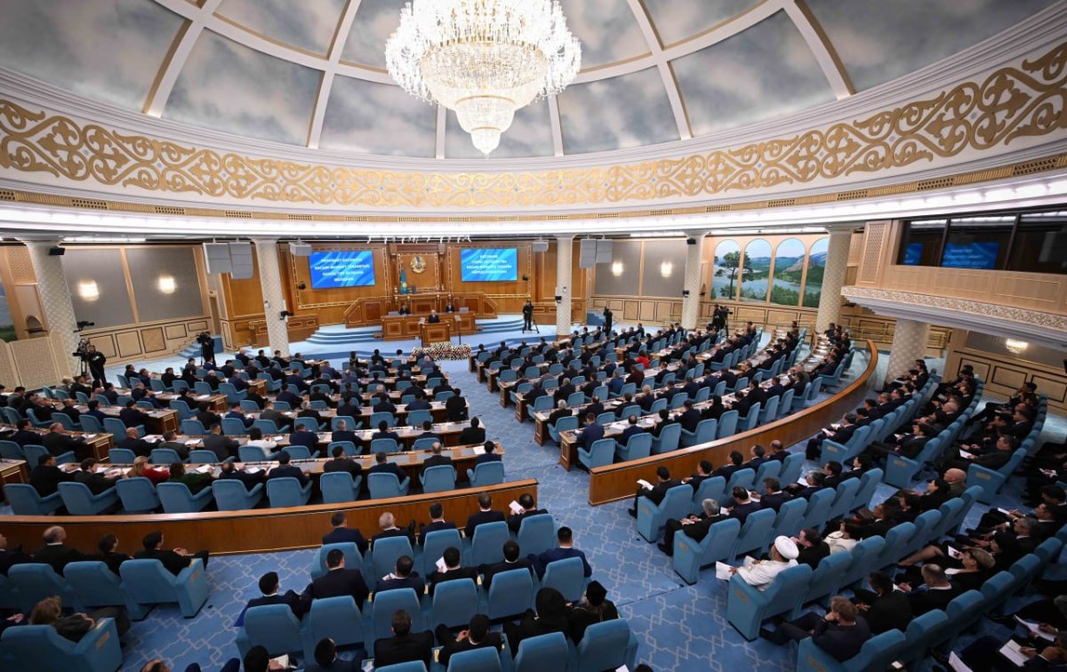 Қазақстанда бір депутатқа орта есеппен 195 млн теңге жұмсалады