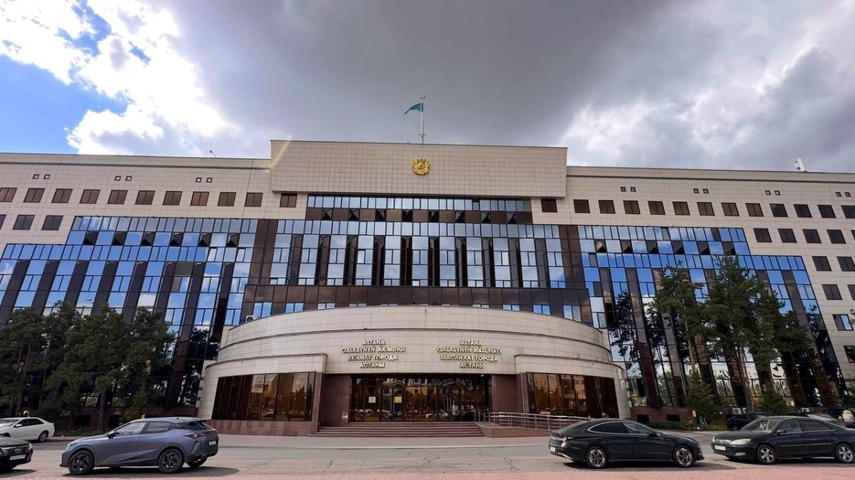 07:30-да жұмыс, 08:00-де балабақша: логиканы қайдан іздейміз?