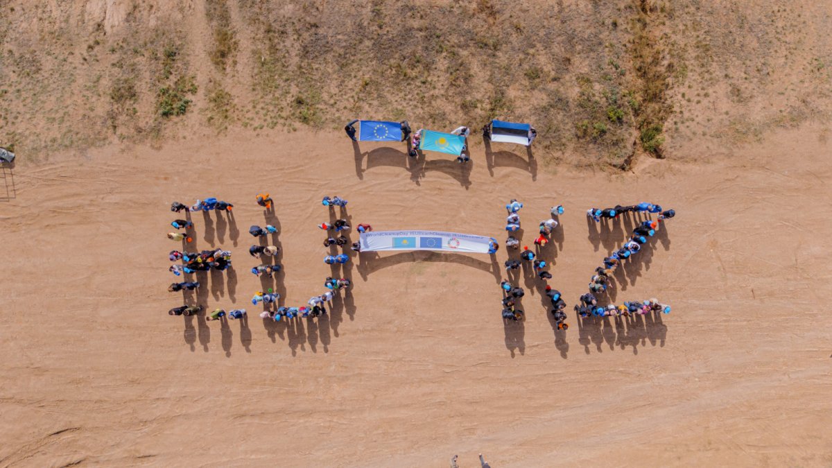 Тек эко көңіл-күй: Астанадағы #EUBeachCleanup науқанына 400-дей адам қосылды