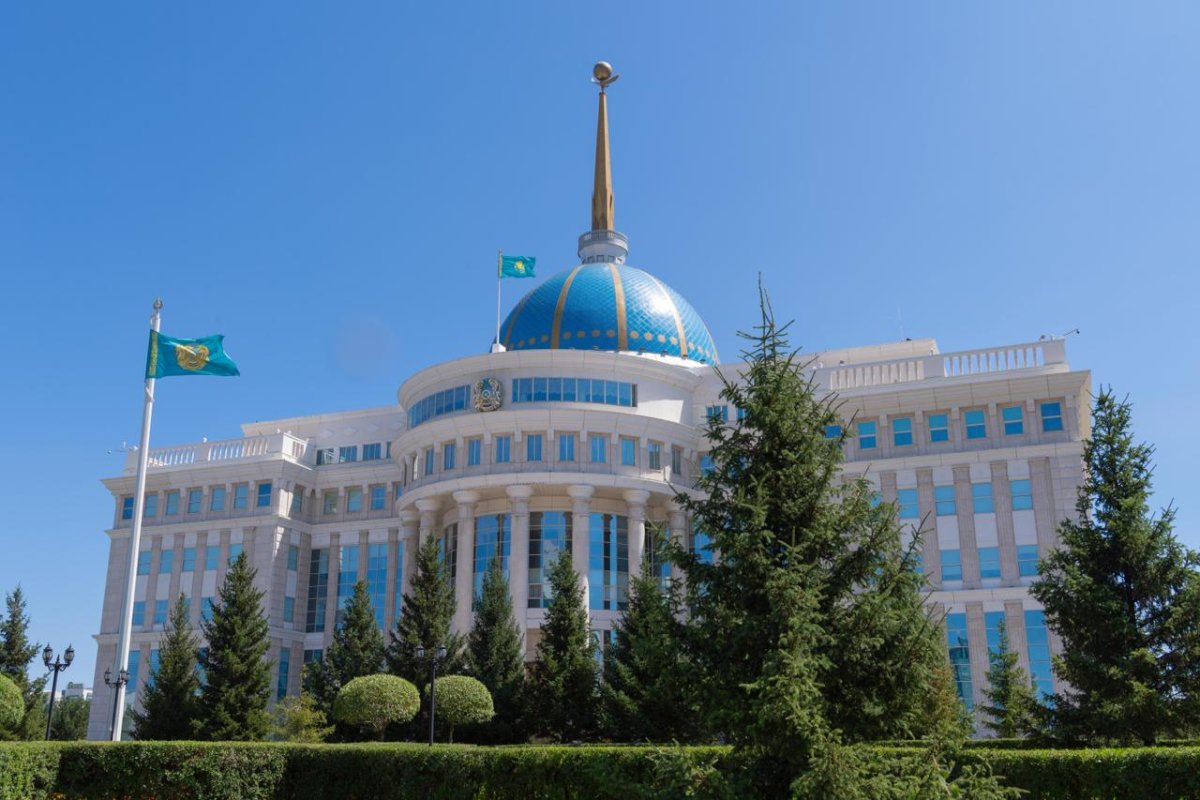 Сарапшы Ақордадағы ауыс-түйістің себебін айтты
