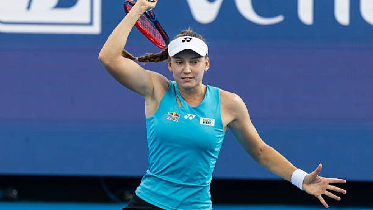 Елена Рыбакина Бейжіңдегі WTA 1000 турнирінен шығып қалды