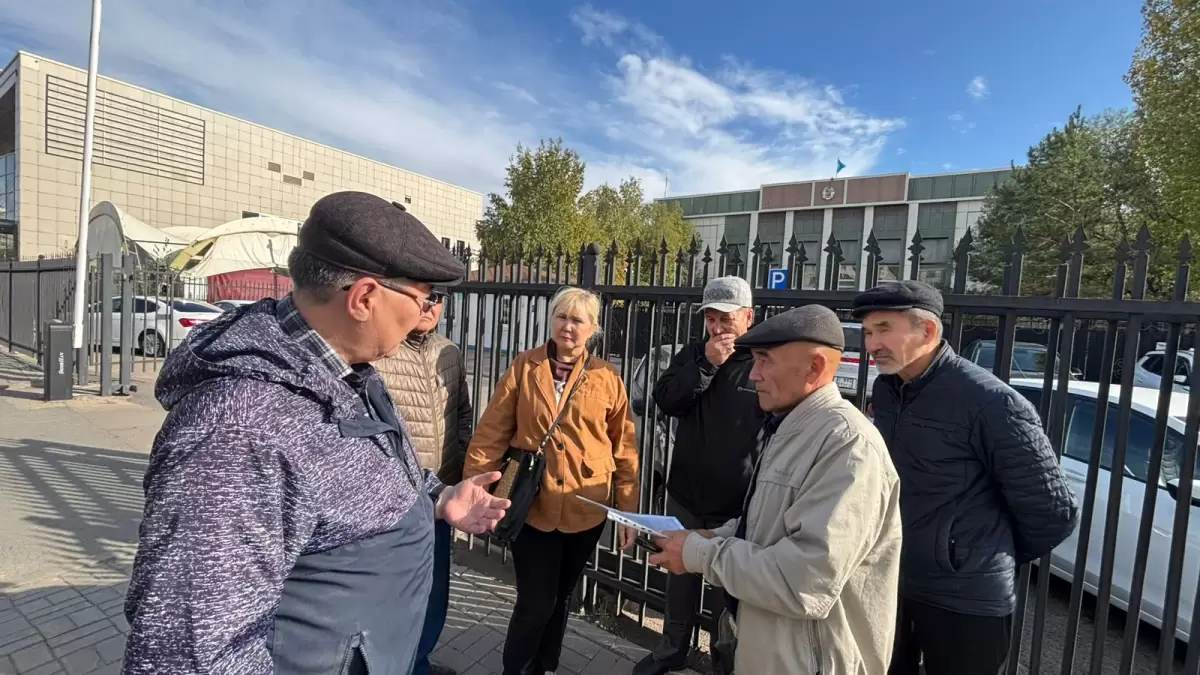 Белсенділер Думан Мұхаммедкәрімді Алматыға ауыстыруды талап етті