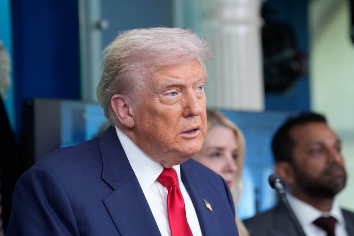 Трамп Tomahawk зымырандарын Украинаға беру туралы айтты