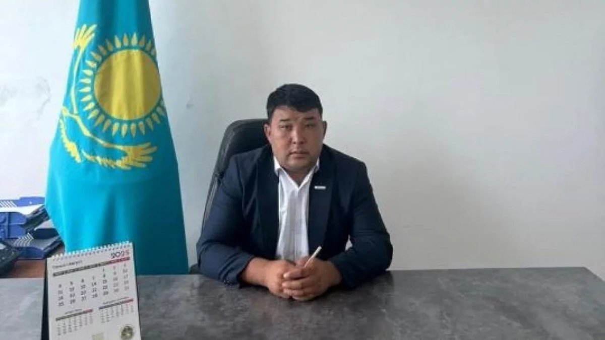 Аузына келгенін айтқан әкім жазасын алды