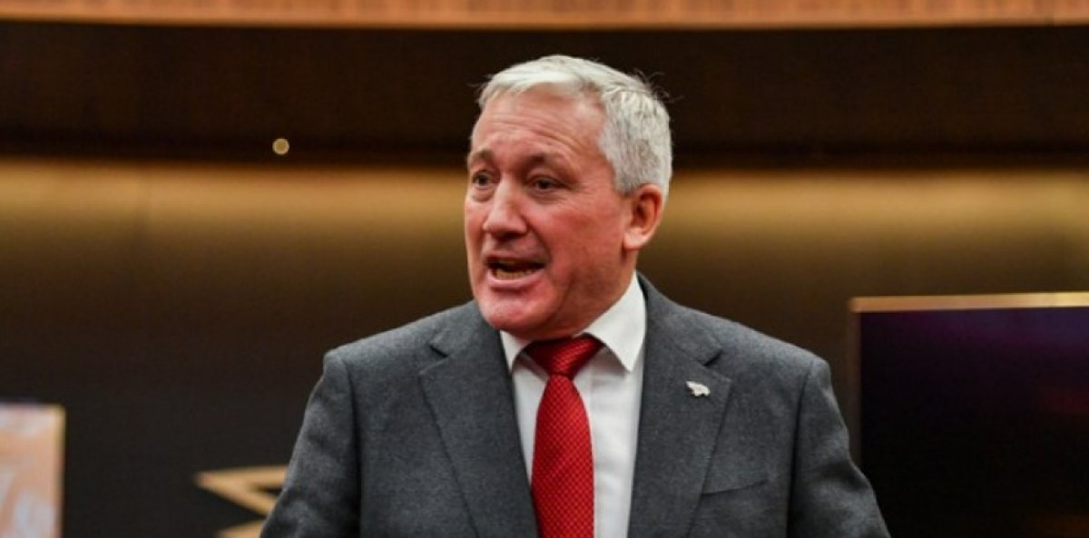 «Барлығы орысша сөйлейді» - «Барыстың» ресейлік бапкері қазақша үйренбейтінін айтты