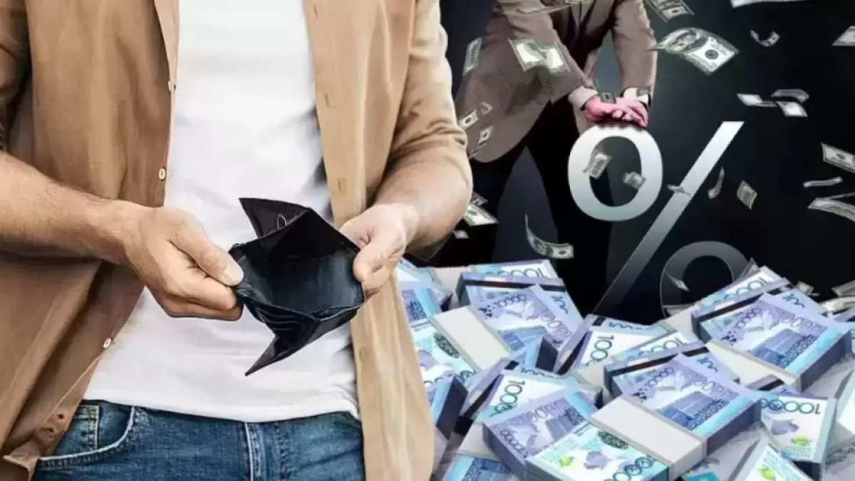 Қазақстанда жалақы төмендеп кетті: 922 мың теңге айлықты кім алады