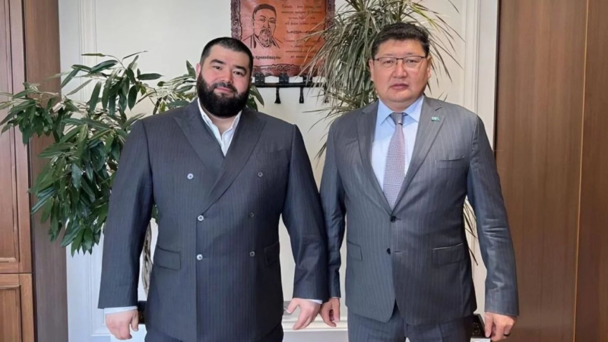 Берік Уәли "Әліби ісінің" фигурантымен түскен суретке қатысты түсініктеме берді