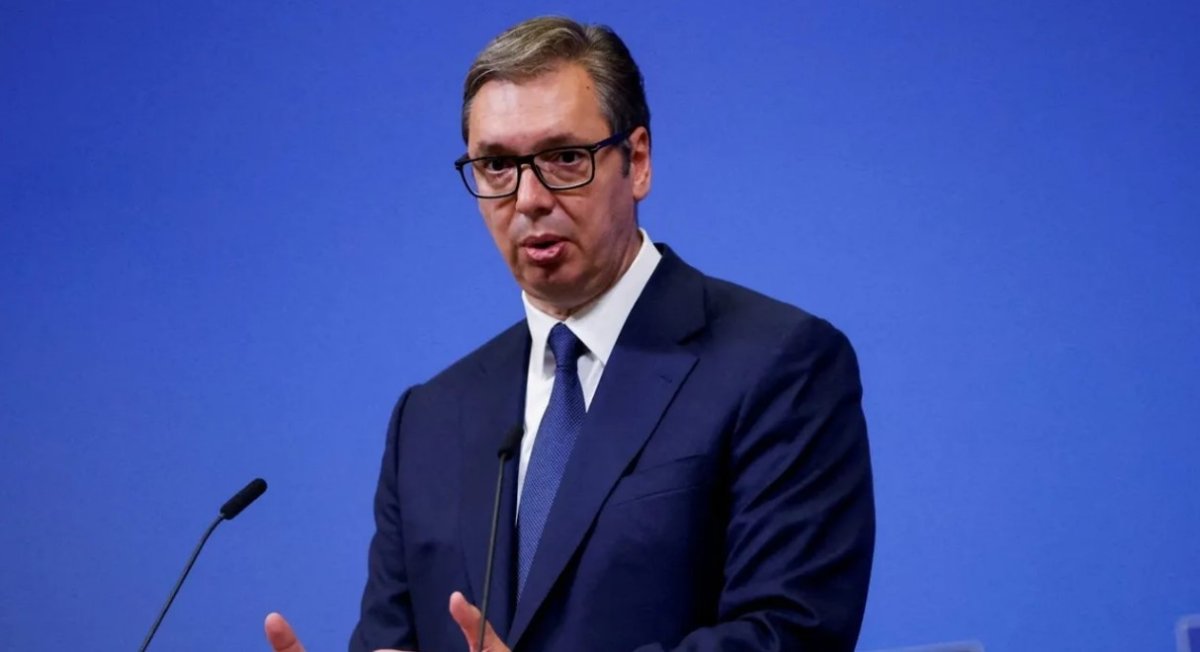 Сербия президенті елді қаруландыруға шақырды