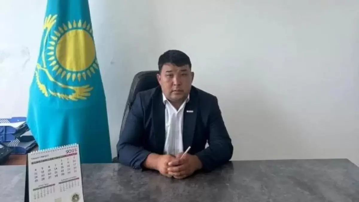 Тұрғындармен кездесуде балағат сөз айтқан әкім: ШҚО басшысы қандай жаза тағайындалғанын айтты