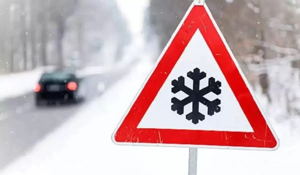 Қолайсыз ауа райы, көктайғақ: елімізде қандай жолдар жабық тұр