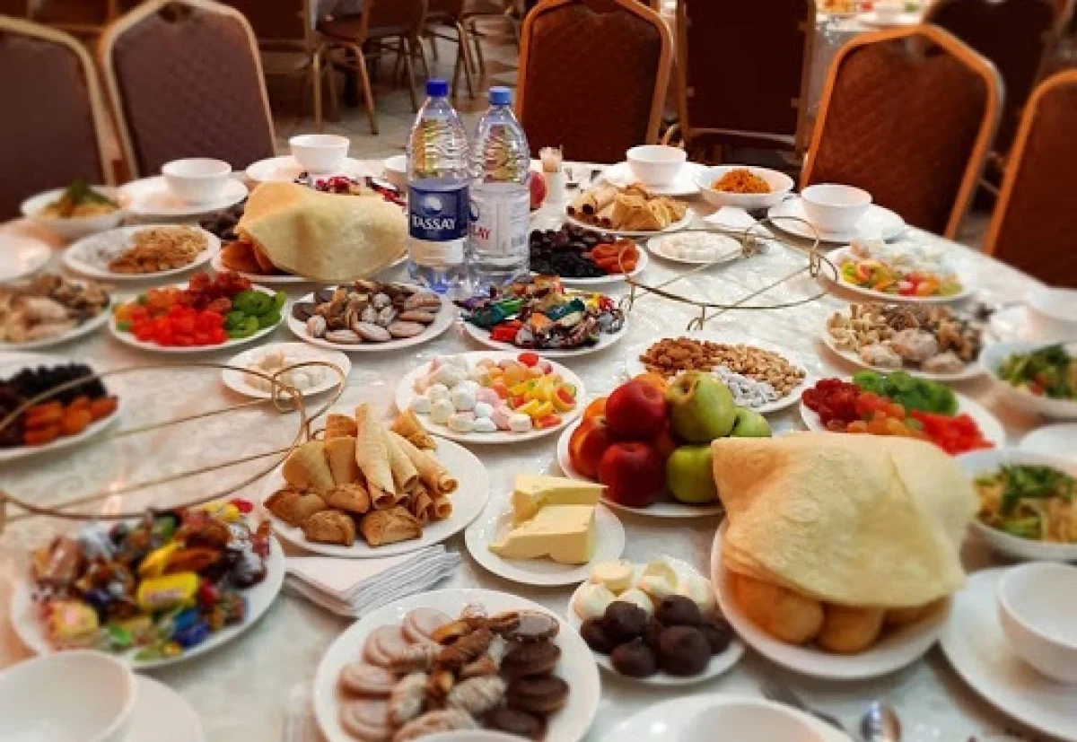 Енді жаназада артық салат, торт, бәліш, жеміс-жидек қоюға рұқсат жоқ