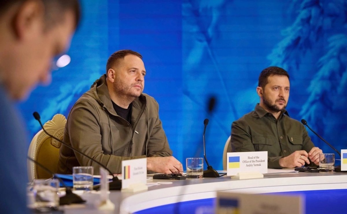 Зеленский Украина жерін бейбітшілікке алмастыруға келіспейді