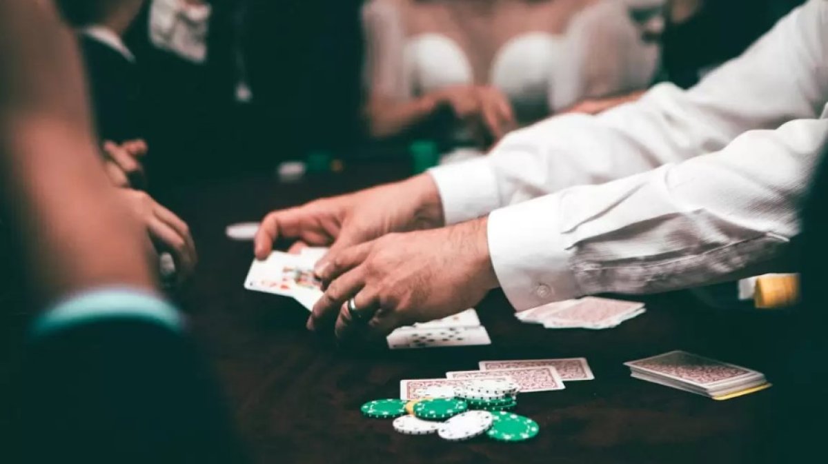 Қазақстандық ерлі-зайыпты Сиднейдің казиносында ұсталды