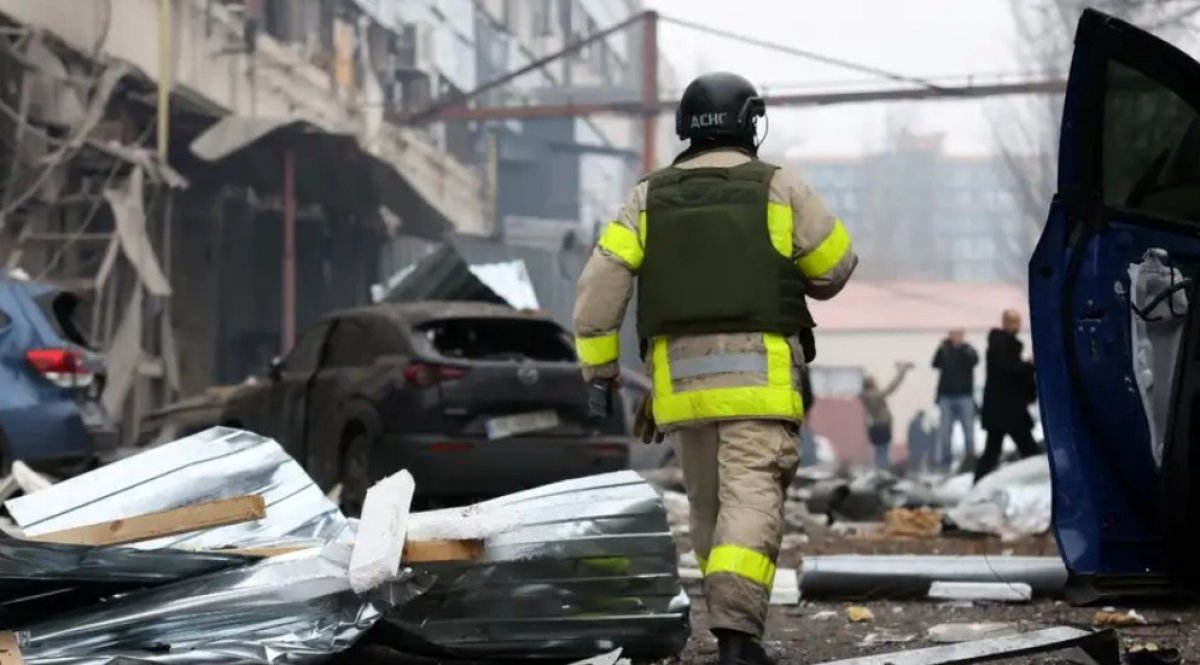 Днепрдегі зымыран соққысы: ондаған адам қаза тапты