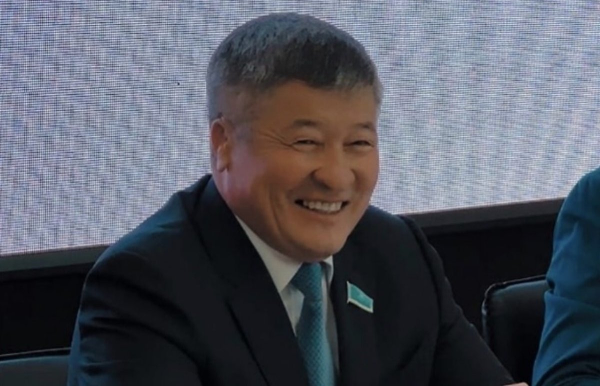 Дәулет Тұрлыханов Қазақстан күрес федерациясының президенті қызметінен кетті