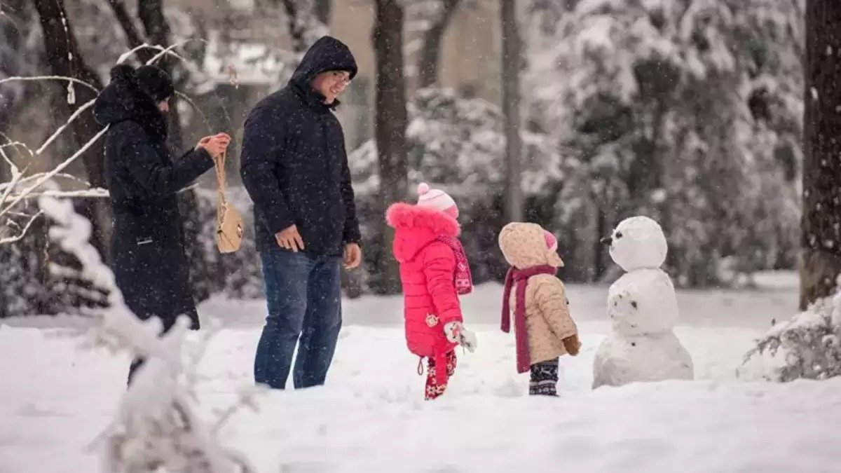 Алматыда жылы күндердің соңы қарға ұласады