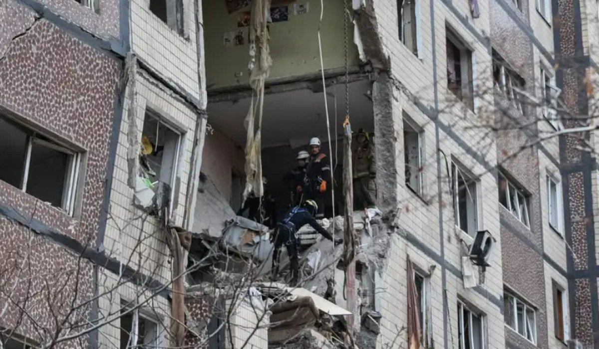 1 адам қаза тауып, 7 адам жараланды - Украинадағы дрон шабуылы