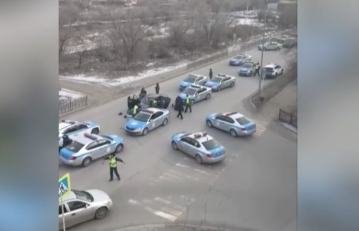 Ақтөбеде жанармай бекетінде атыс болды