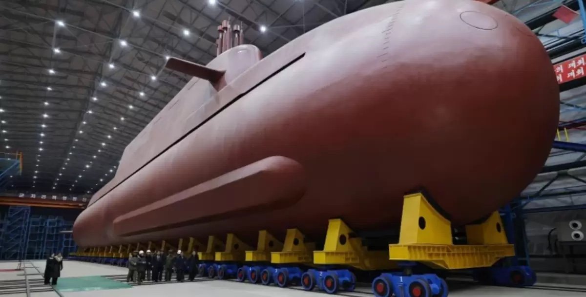 Солтүстік Корея алғашқы «атом» сүңгуір қайығының суреттерін жариялады