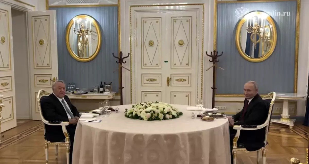Путин Мәскеуде Назарбаевпен кездесті