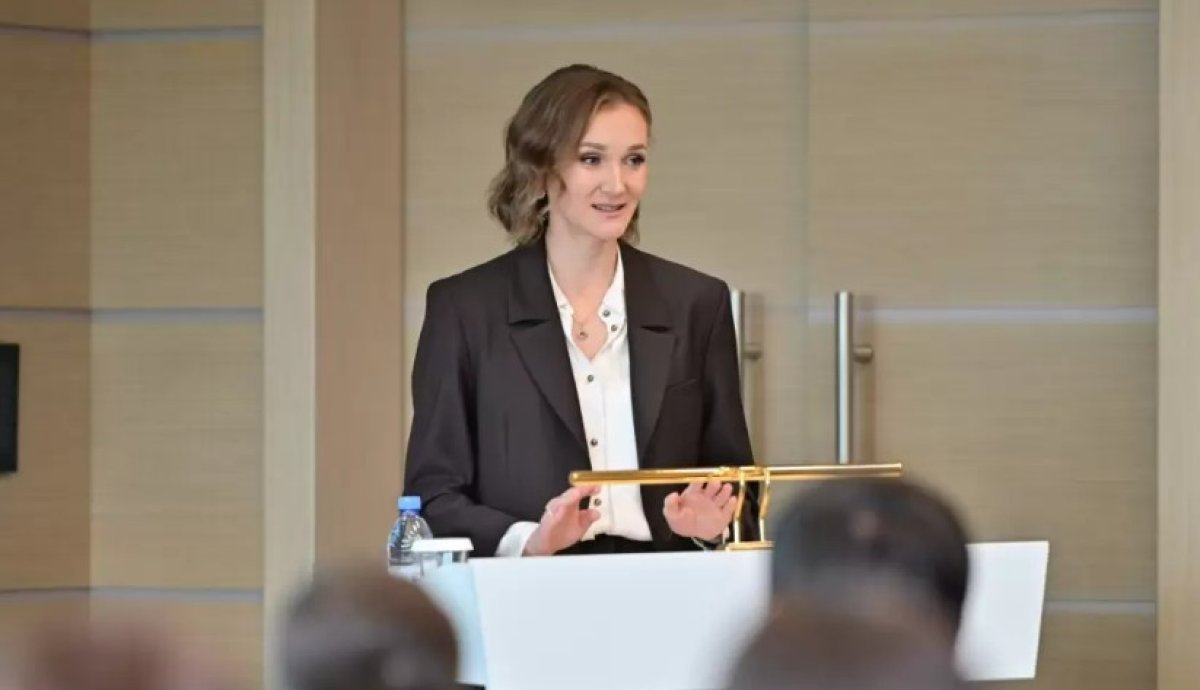 Әйгілі олимпиада чемпионы қызметінен неге кетті