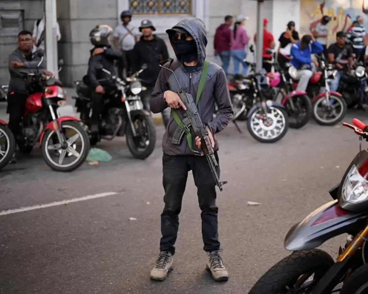 АҚШ өз азаматтарына Венесуэладан дереу кетуді ескертті