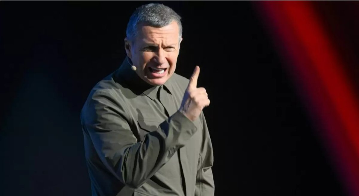 Соловьёв эфирден жоғалды: не болып жатыр