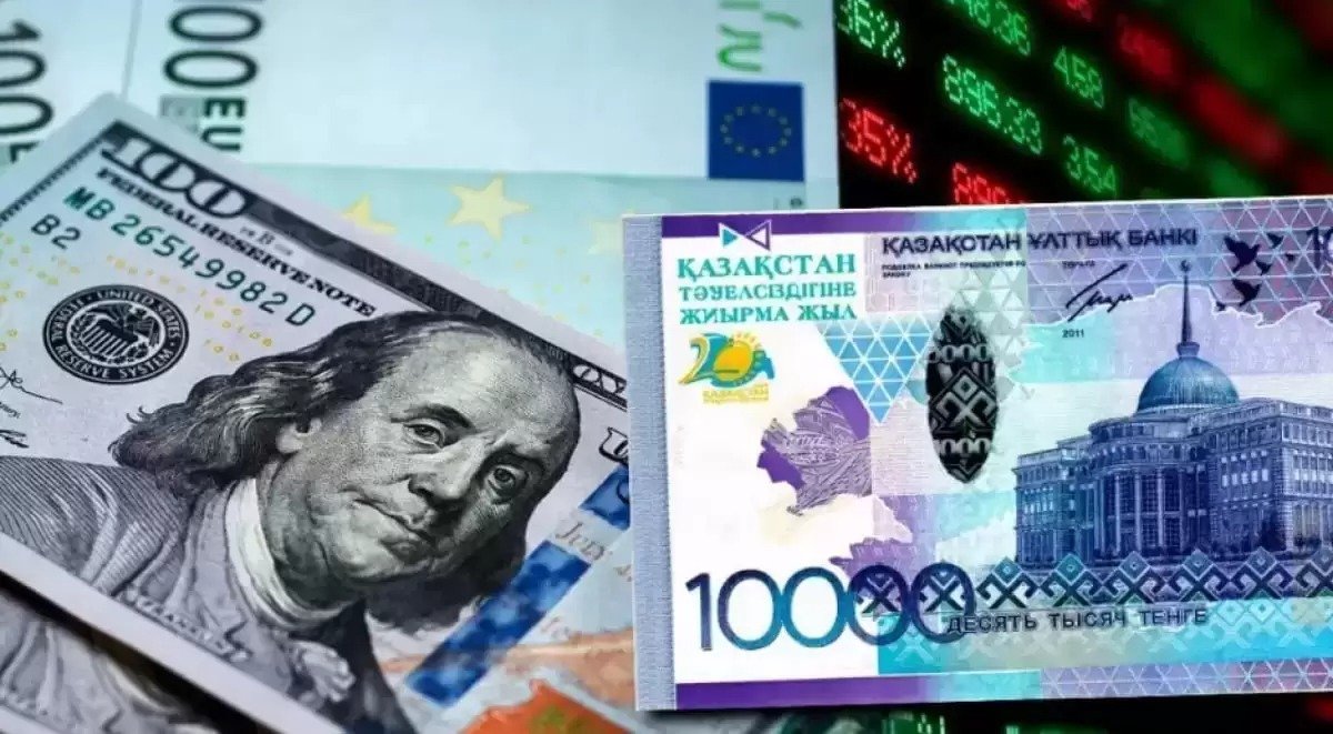 Қазақстандағы айырбастау пункттерінде доллар мен еуро қаншадан саудаланып жатыр